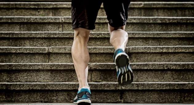 Γυμνασμένο σώμα χωρίς γερές γάμπες γίνεται; Δεν γίνεται! – Τρεις ασκήσεις για τις γάμπες σου